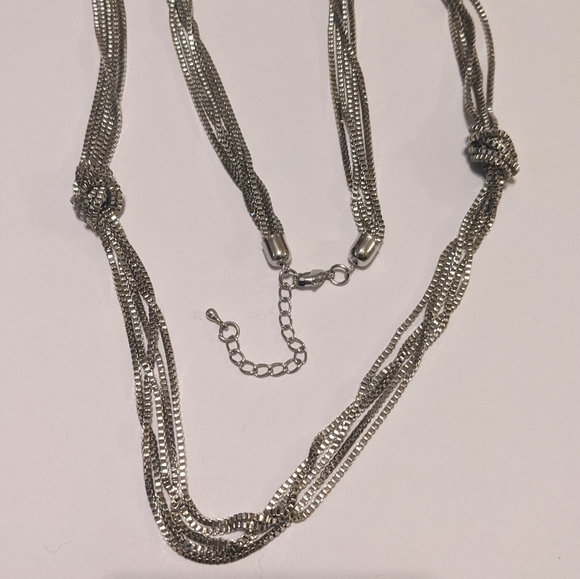 Long knotted chains necklace - silver tone box chain - Picture 5 of 16